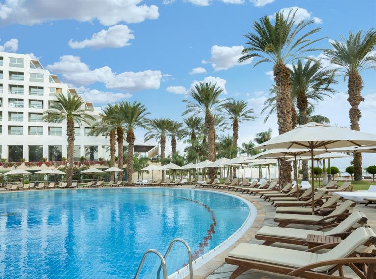 נבו - חופשה משפחתית ביום המלח